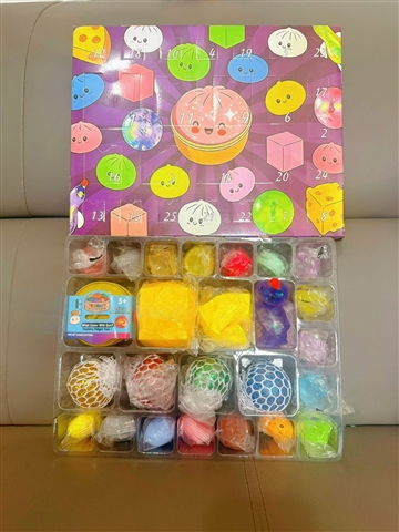 Mystery Baozi 24-Day Fidget Squishy Countdown Calendar view 2
