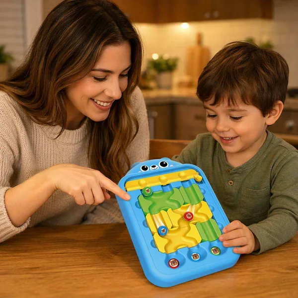 Cute Bear Maze Ball Puzzle Game 11 Pcs Magnetic Rolling Bead Logic Board Toy Educational Toy for Kids view 6